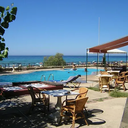 Aqua Seafront Corfu House With Garden Vakantiehuis Glyfada (Corfu)