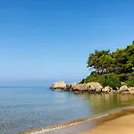 Aqua Seafront Corfu House With Garden * 글리파다