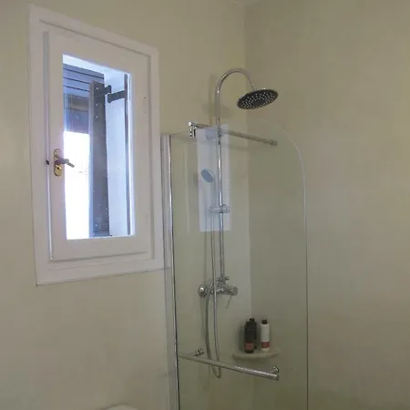 Aqua Seafront Corfu House With Garden Ferienhaus