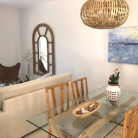 Aqua Seafront Corfu House With Garden * Glyfada (Corfu)