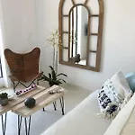 Feriehus Aqua Seafront Corfu House With Garden *