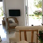 Feriehus Aqua Seafront Corfu House With Garden *